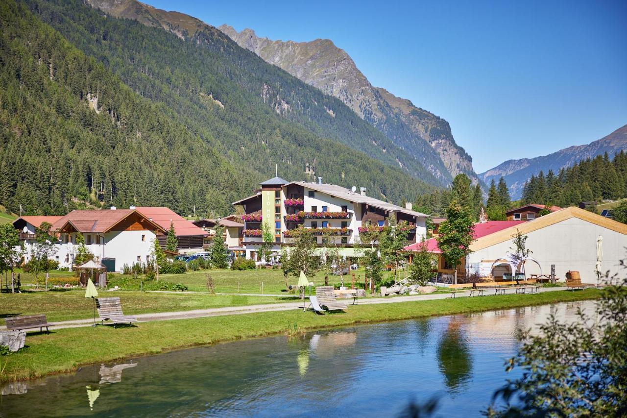 Bio Hotel Stillebach Sankt Leonhard im Pitztal Exterior foto